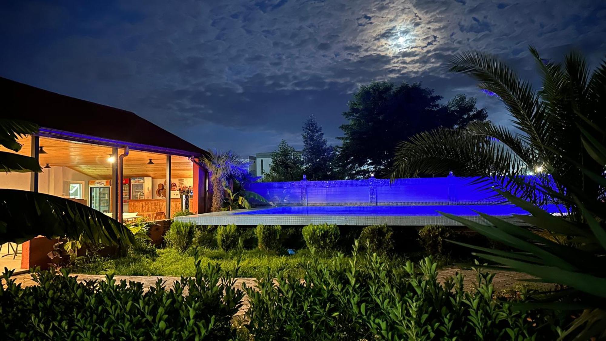 Hotel Mirage Уреки Экстерьер фото